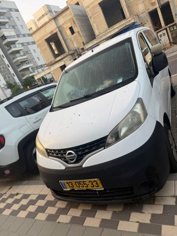 מודעת רכב ניסאן NV200