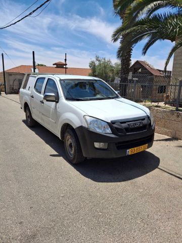 מודעת רכב איסוזו די-מקס