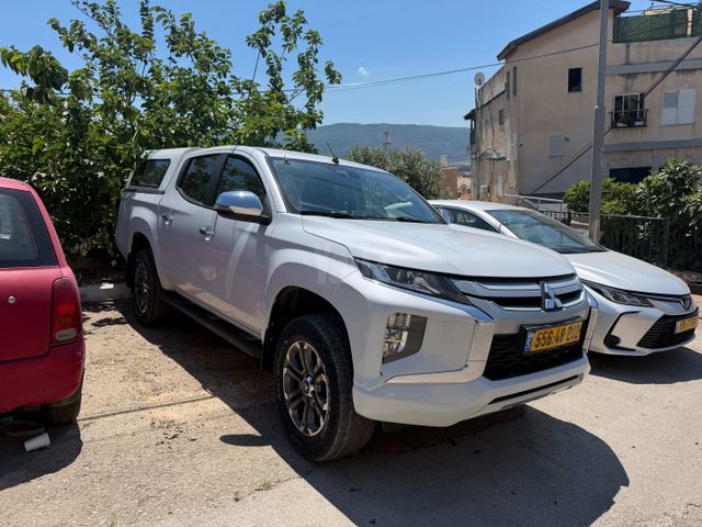 מודעת רכב מיצובישי טרייטון / L200