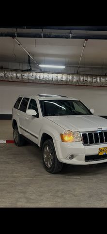 מודעת רכב ג'יפ גרנד צ'ירוקי