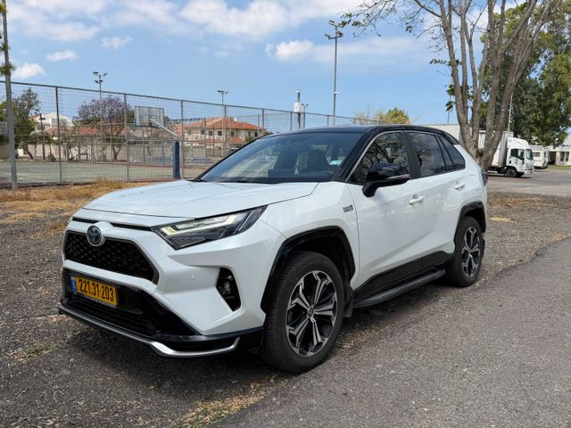 מודעת רכב טויוטה RAV4