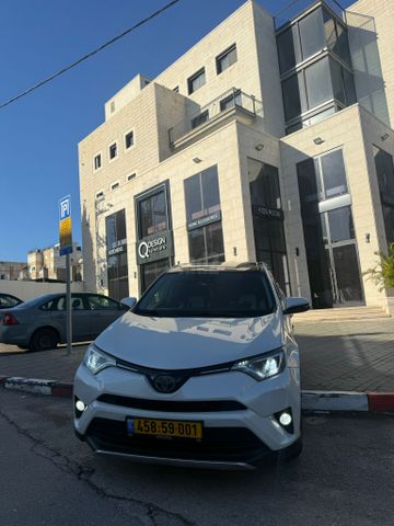 מודעת רכב טויוטה RAV4
