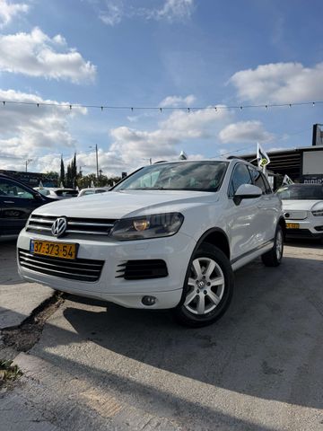 מודעת רכב פולקסווגן טוארג