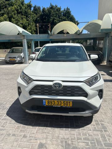מודעת רכב טויוטה RAV4