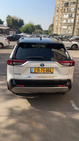 מודעת רכב טויוטה RAV4
