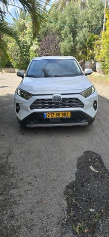 מודעת רכב טויוטה RAV4