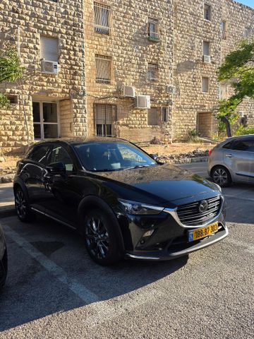מודעת רכב מאזדה CX-3