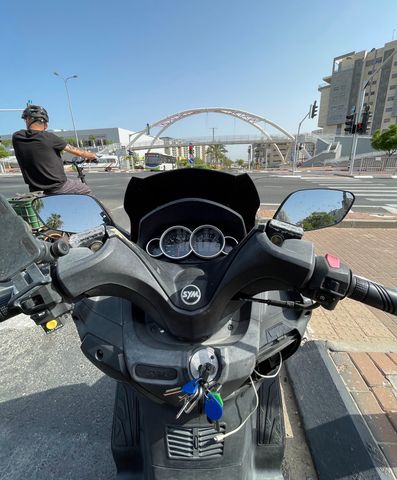 מודעת רכב סאן יאנג ג'וי מקס ספורט 125