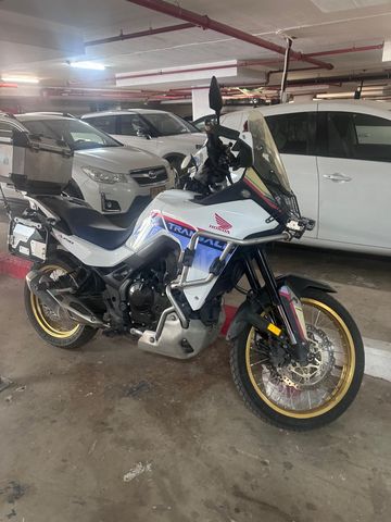 מודעת רכב הונדה טרנסאלפ 700