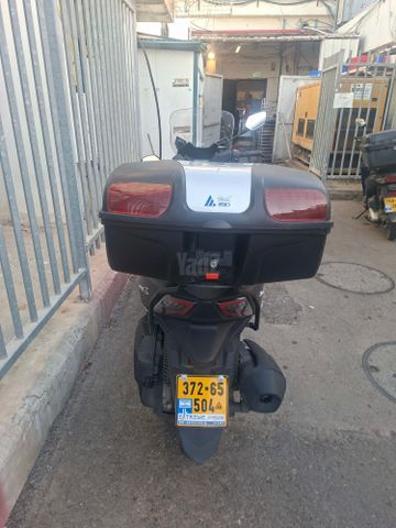 מודעת רכב סאן יאנג ג'וי-מקס Z-250