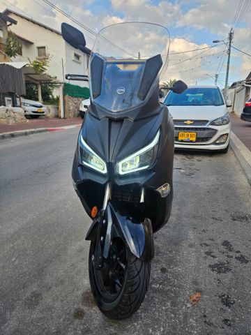 מודעת רכב סאן יאנג ג'וי-מקס Z-250