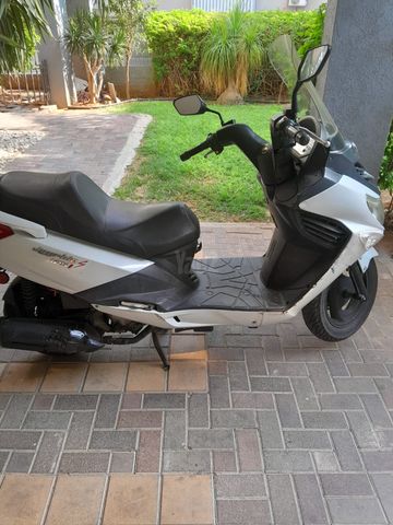 מודעת רכב סאן יאנג ג'וי רייד 125