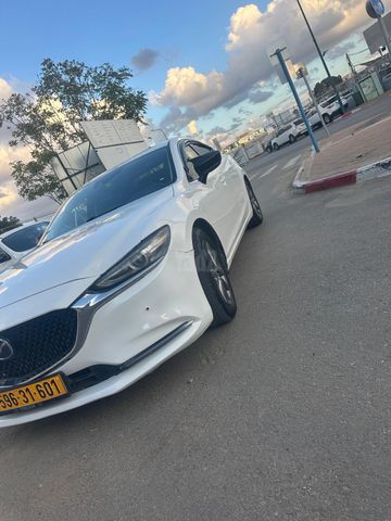 מודעת רכב מאזדה 6