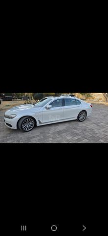 מודעת רכב ב מ וו סדרה 7