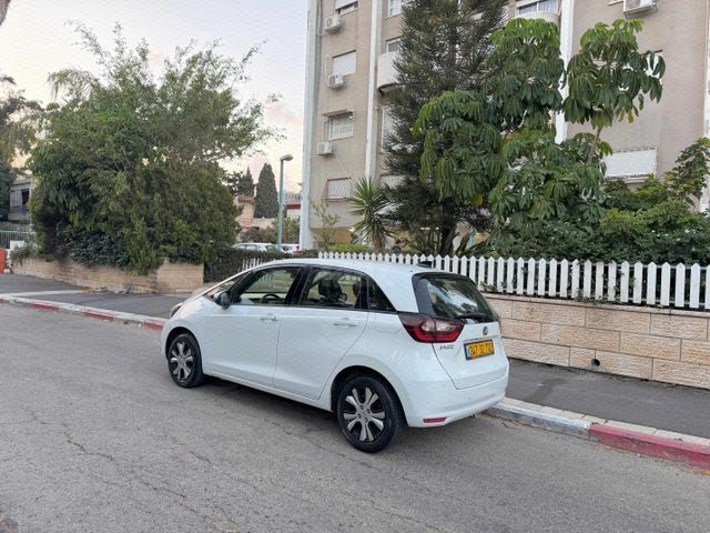 מודעת רכב הונדה ג'אז 1