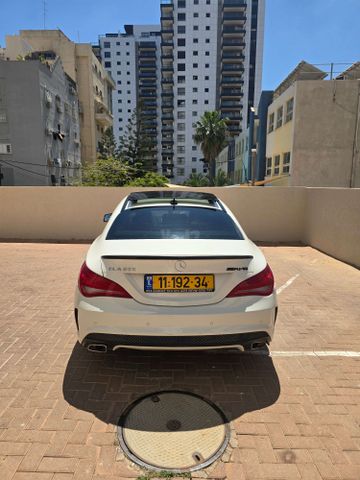מודעת רכב מרצדס-בנץ CLA