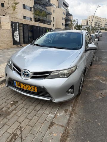 מודעת רכב טויוטה אוריס