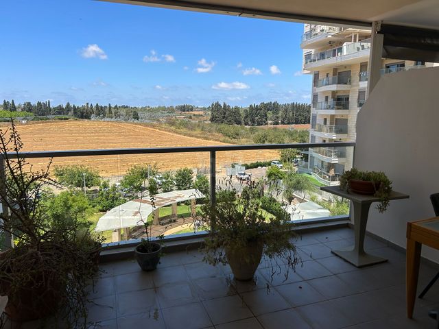שדרות יצחק רבין 11