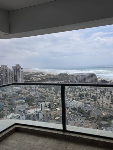 הפריגטה 