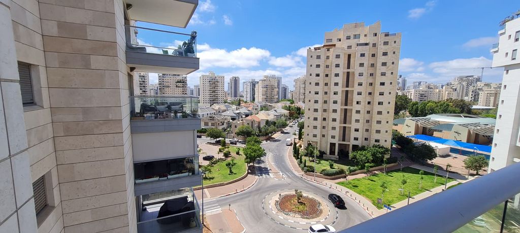 תמר 