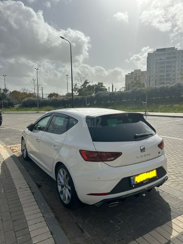 מודעת רכב סיאט לאון