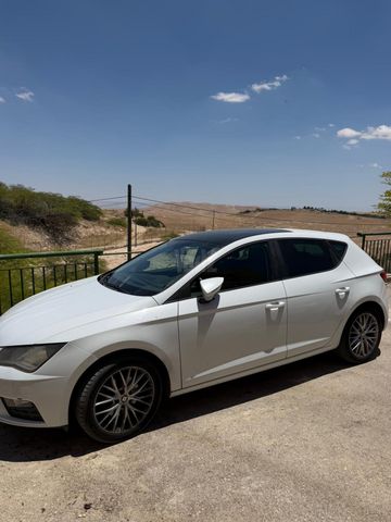 מודעת רכב סיאט לאון