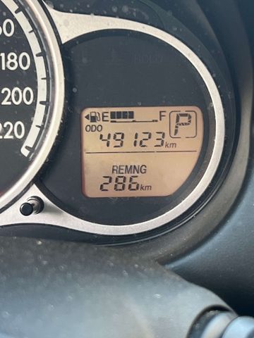 מודעת רכב מאזדה 2