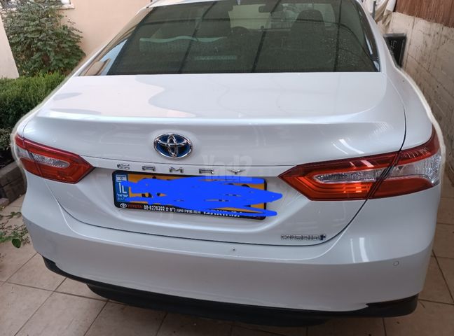 מודעת רכב טויוטה קאמרי