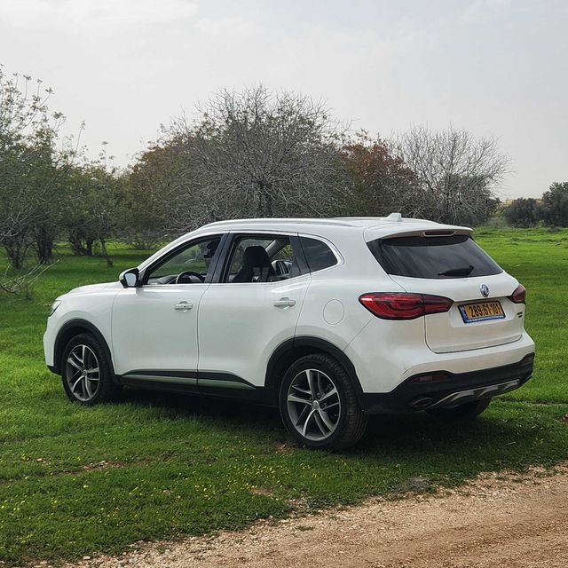 מודעת רכב אם ג'י EHS PHEV