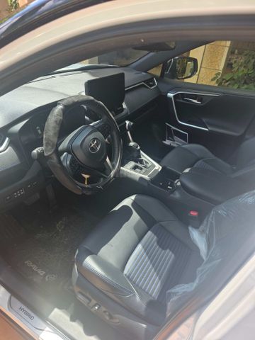 מודעת רכב טויוטה RAV4