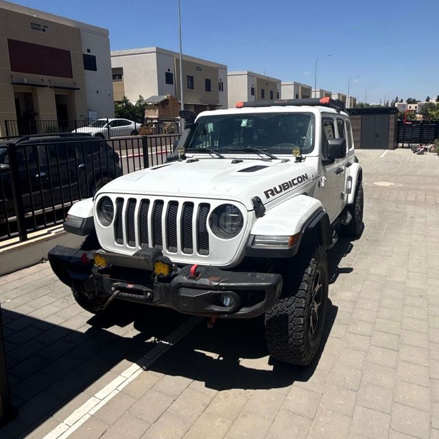 מודעת רכב ג'יפ רנגלר