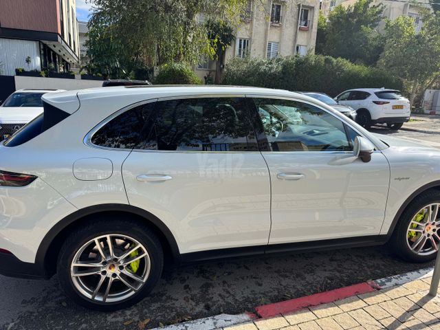 מודעת רכב פורשה קאיין