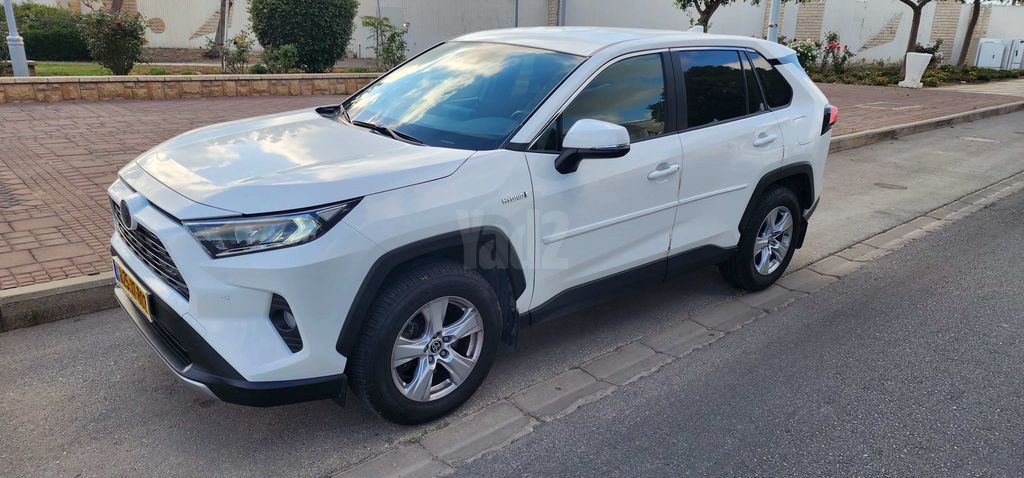 מודעת רכב טויוטה RAV4
