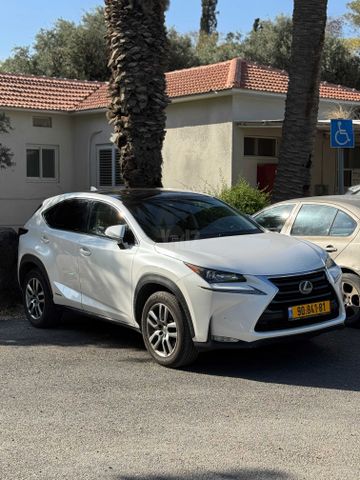 מודעת רכב לקסוס NX