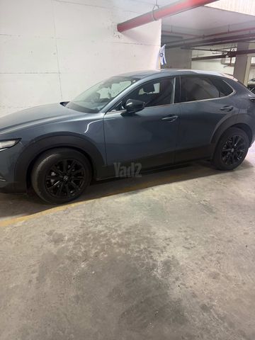 מודעת רכב מאזדה CX-30