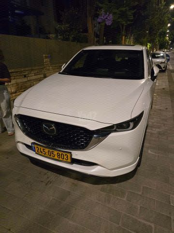 מודעת רכב מאזדה CX-5