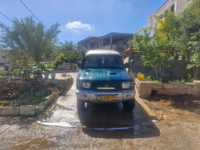מודעת רכב מיצובישי פג'רו