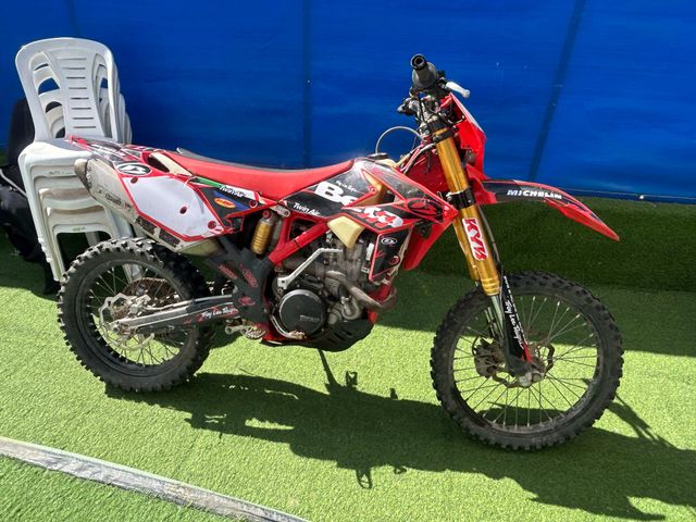 מודעת רכב בטא RR350
