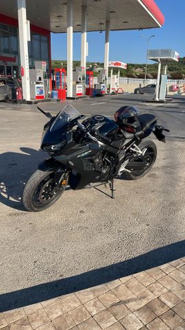 מודעת רכב הונדה CBR650R