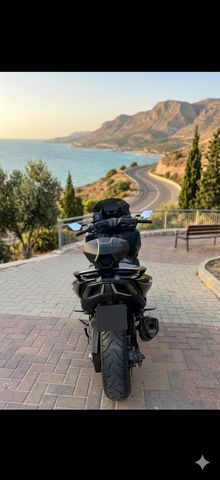 מודעת רכב קימקו AK 550