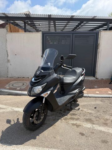 מודעת רכב סאן יאנג ג'וי רייד 200