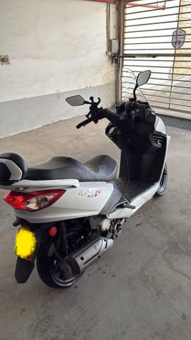 מודעת רכב סאן יאנג ג'וי רייד 125
