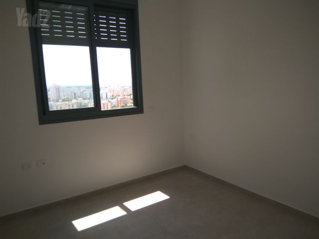 תמונה 3 של דירת 4 חדרים להשכרה בנתניה