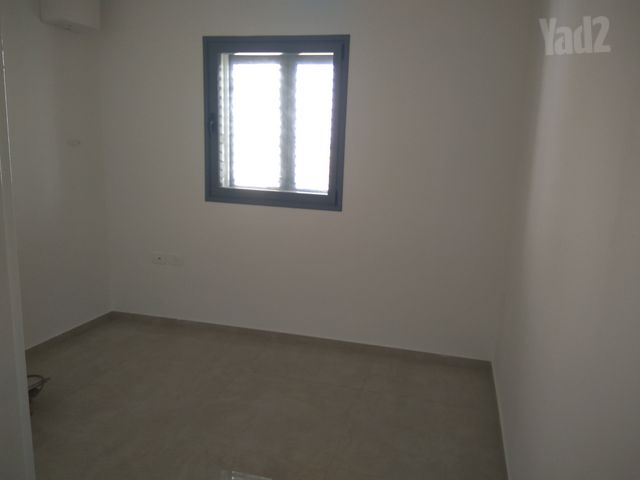 תמונה 6 של דירת 4 חדרים להשכרה בנתניה