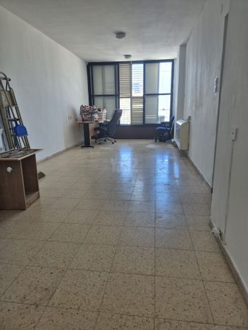 משה שרת 15