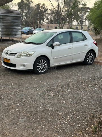מודעת רכב טויוטה אוריס