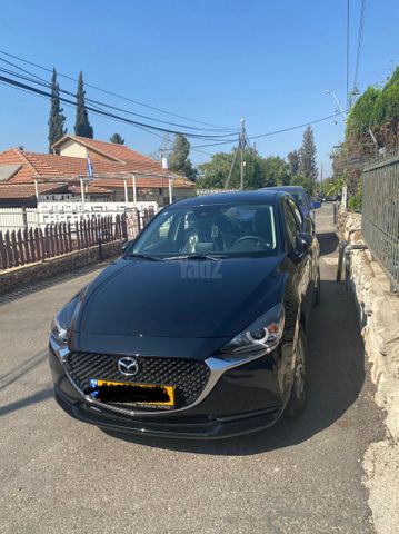 מודעת רכב מאזדה 2