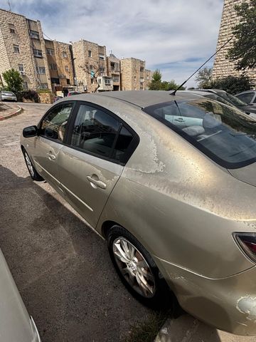 מודעת רכב מאזדה 3