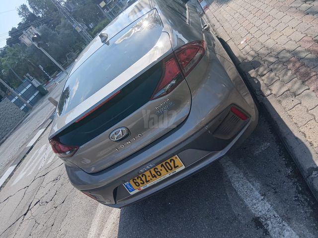 מודעת רכב יונדאי איוניק