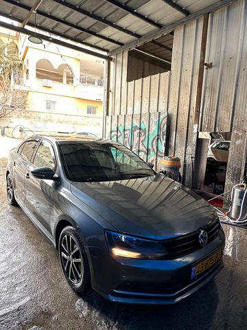 מודעת רכב פולקסווגן ג'טה